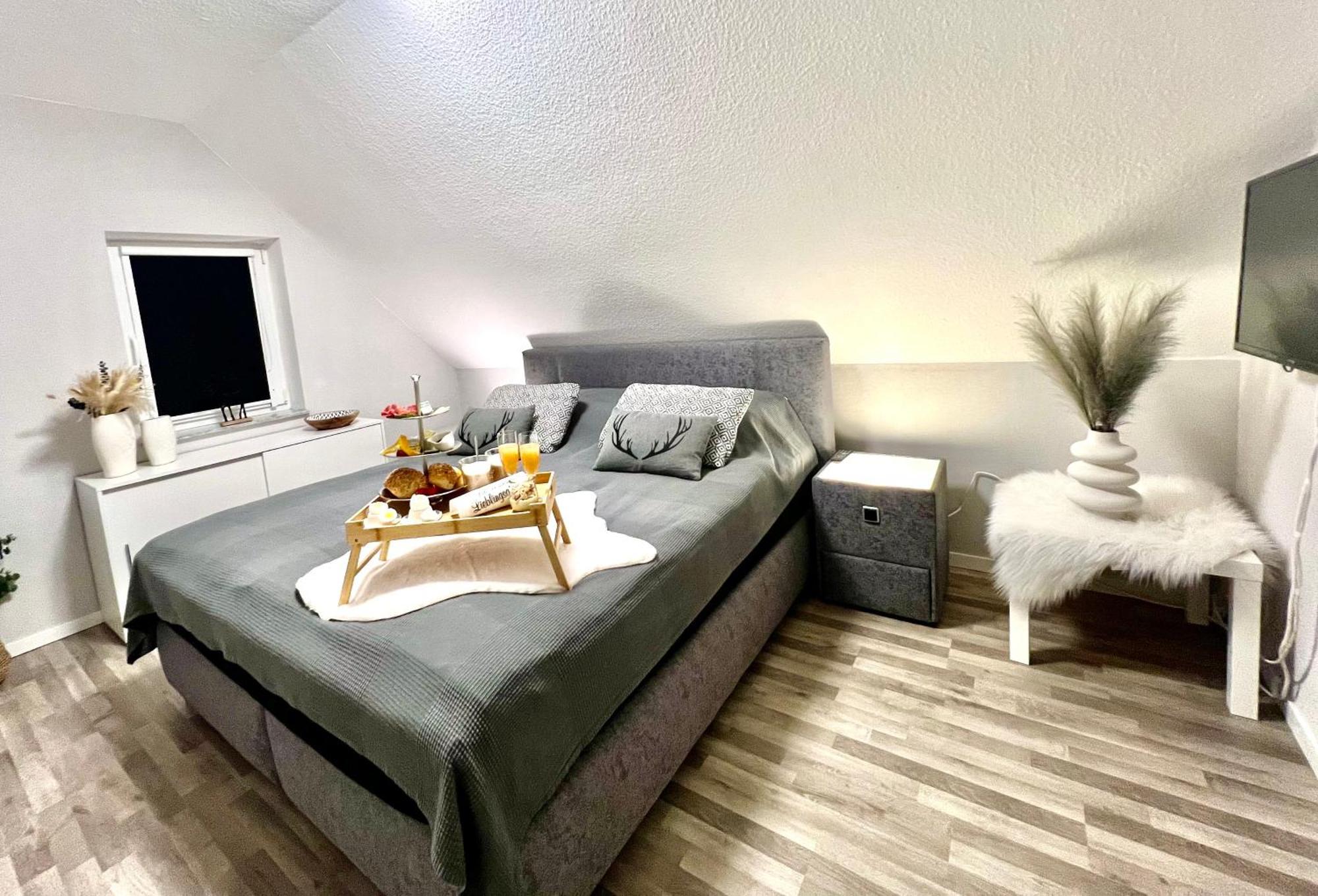 Ferienwohnung Haus Moorblick Mit Garten In Kanallage Wiesmoor Exterior foto